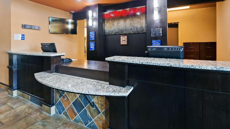 هتل Best Western Bonnyville Inn & Suites