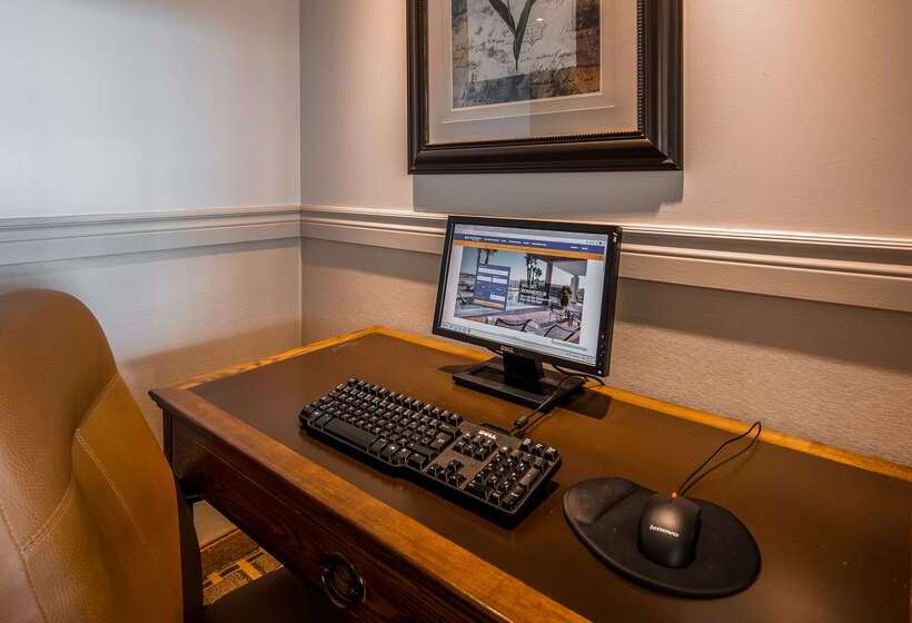 هتل Best Western Plus Montlaurier
