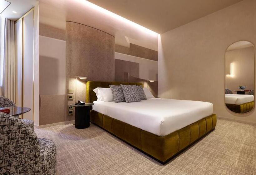 Fotos del hotel Fontanella Borghese:  4