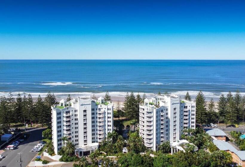 Hotel Burleigh Mediterranean Beachfront Resort