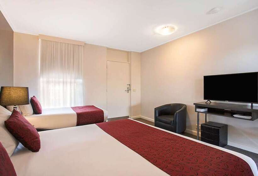 هتل Comfort Inn Western