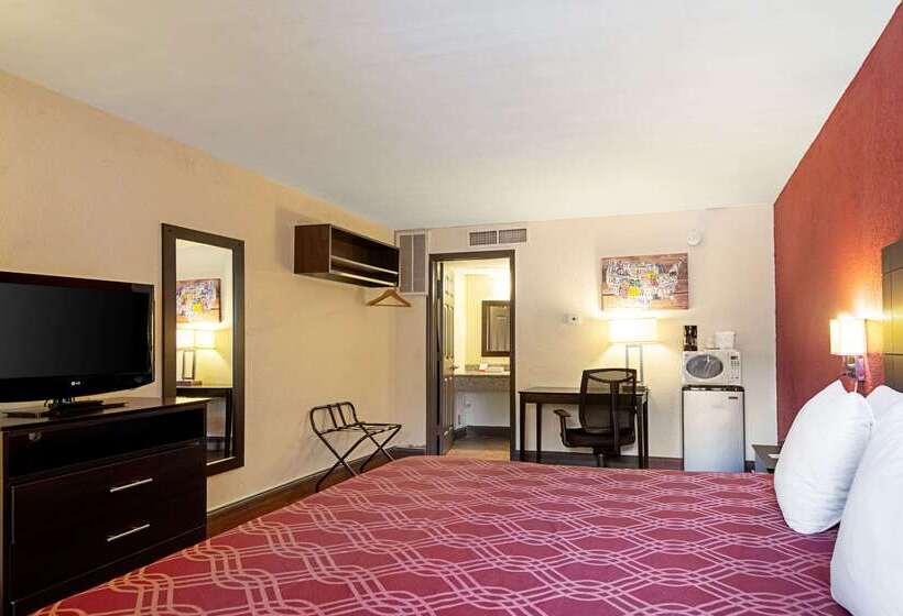 ホテル Econo Lodge Inn & Suites