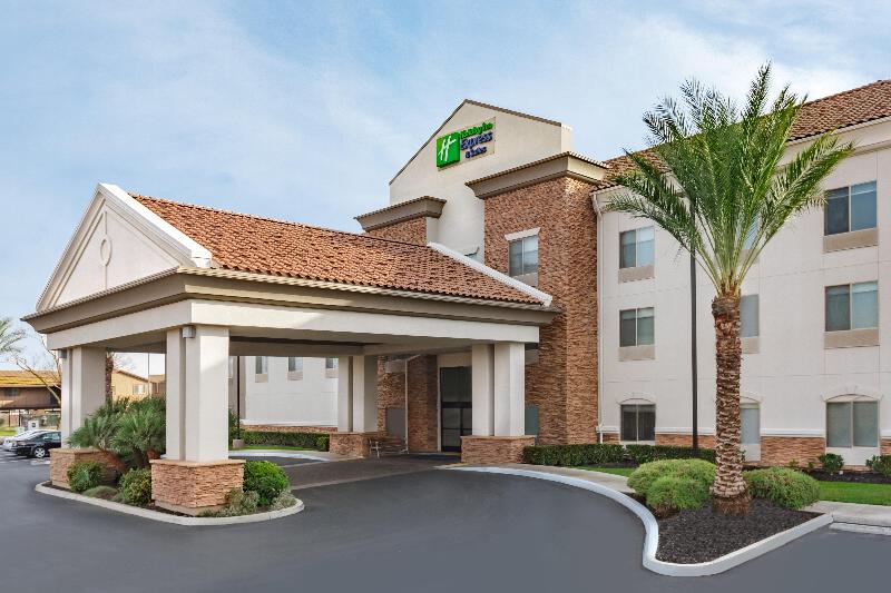 هتل Holiday Inn Express & Suites Merced   Yosemite Natl Pk Area, An Ihg
