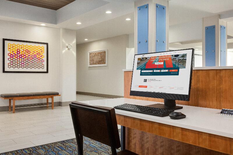 هتل Holiday Inn Express & Suites Merced   Yosemite Natl Pk Area, An Ihg