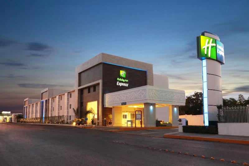 هتل Holiday Inn Express Piedras Negras, An Ihg
