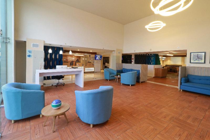 هتل Holiday Inn Express Piedras Negras, An Ihg