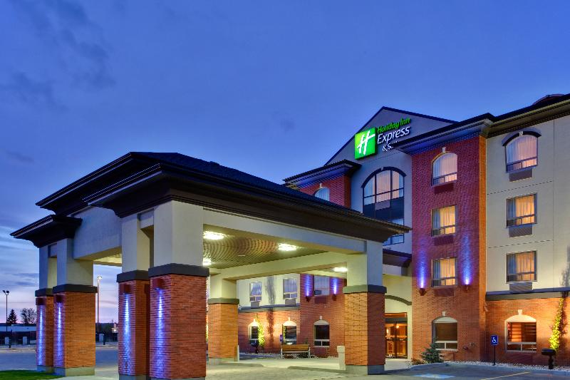 هتل Holiday Inn Express & Suites Whitecourt, An Ihg
