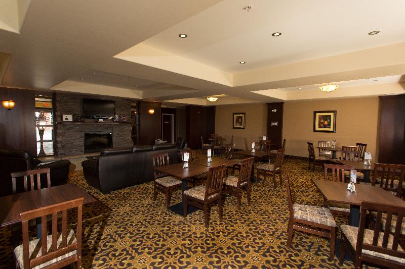 هتل Holiday Inn Express & Suites Whitecourt, An Ihg
