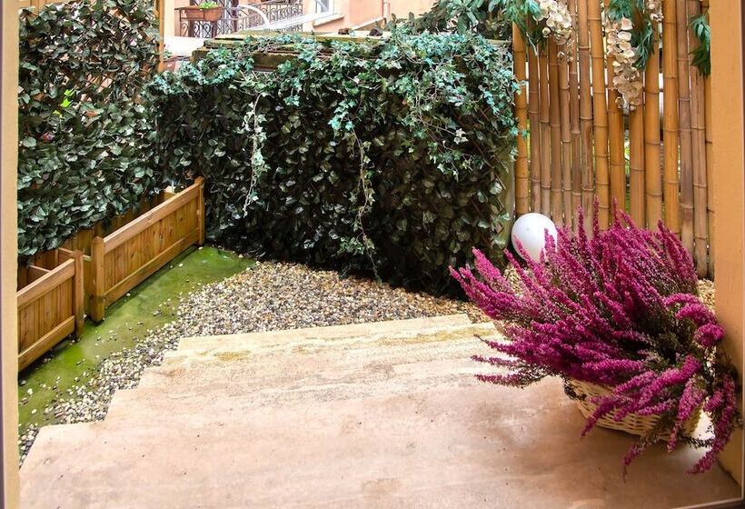 Fotos del hotel Catone District:  32