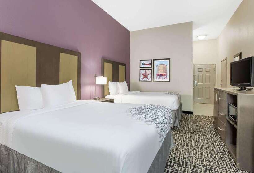 هتل La Quinta By Wyndham Hillsboro