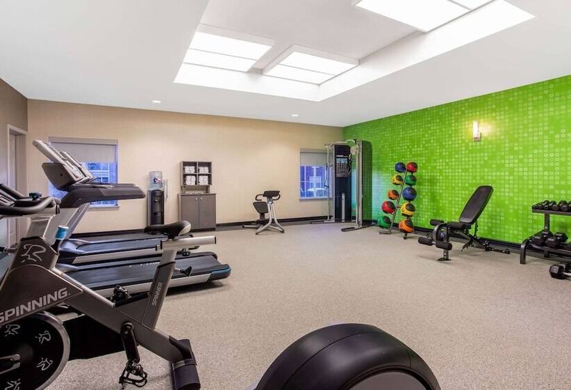 هتل La Quinta By Wyndham Hillsboro