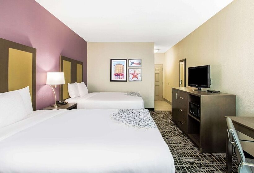 هتل La Quinta By Wyndham Hillsboro