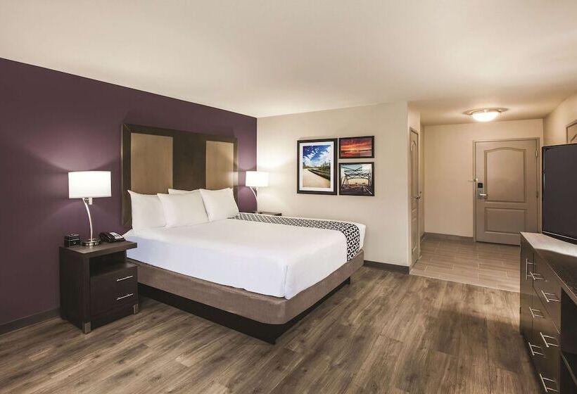 فندق La Quinta By Wyndham Walker   Denham Springs