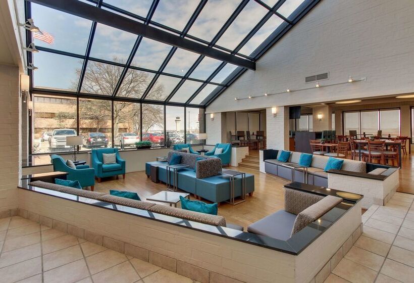 Отель Pear Tree Inn St Louis Airport