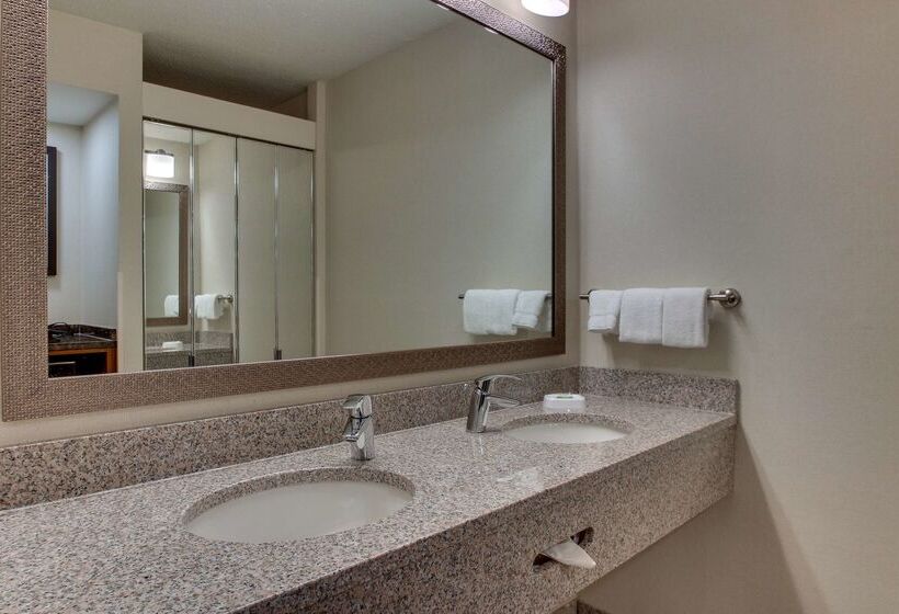 Отель Pear Tree Inn St Louis Airport