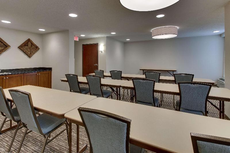 Отель Pear Tree Inn St Louis Airport