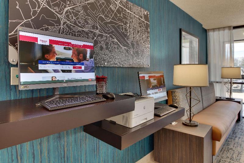 Отель Pear Tree Inn St Louis Airport