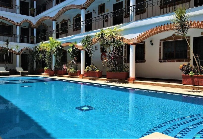هتل Colonial Playa Del Carmen