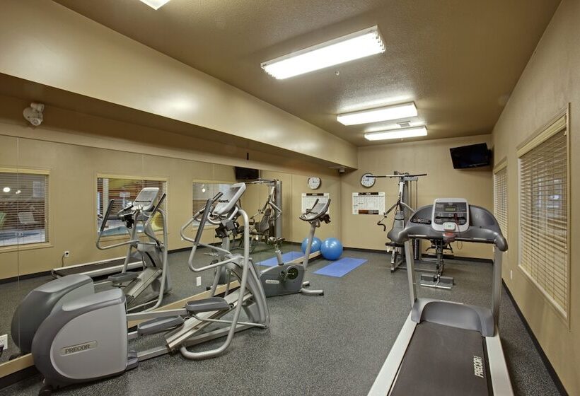 Отель Quality Inn & Suites