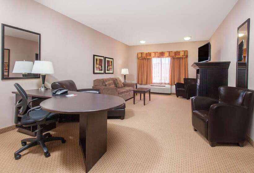 בית מלון כפרי Ramada By Wyndham Brooks