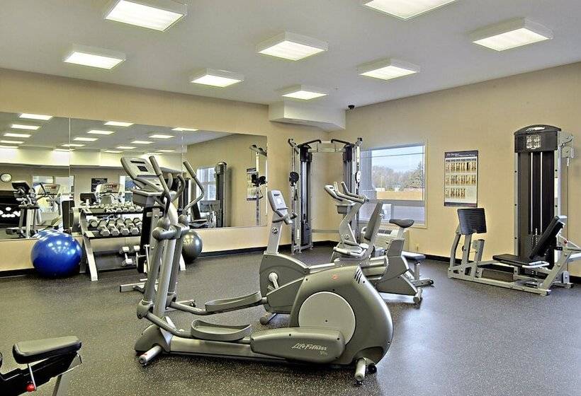 בית מלון כפרי Ramada By Wyndham Brooks