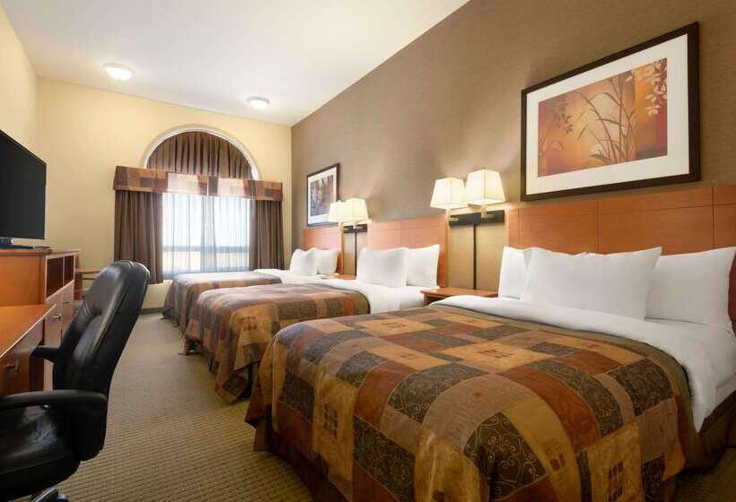 هتل Ramada By Wyndham Drayton Valley