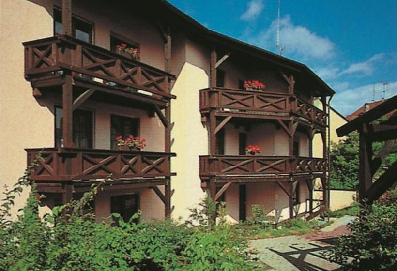 هتل Rokokohaus