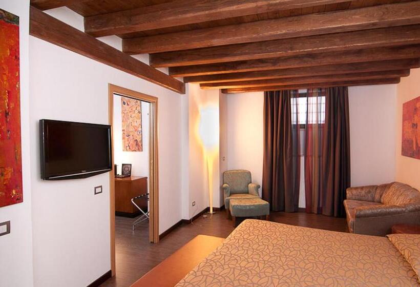 هتل St. Peter  Six Rooms & Suites
