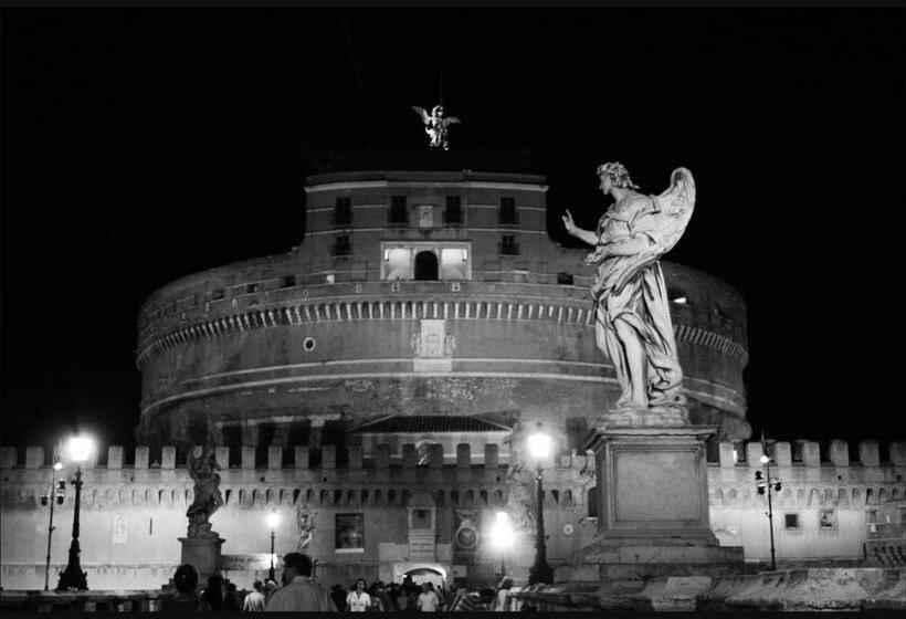 هتل St. Peter  Six Rooms & Suites