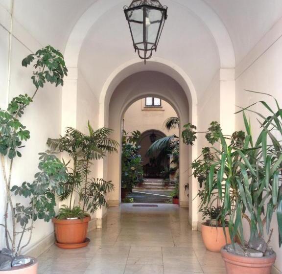 هتل St. Peter  Six Rooms & Suites
