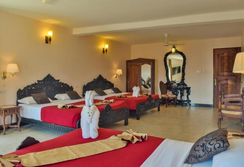 هتل Tembo House