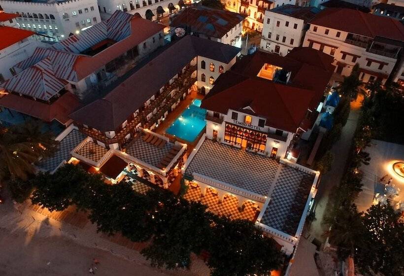 هتل Tembo House