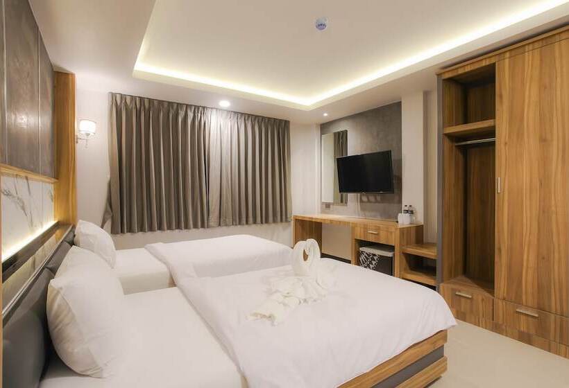 The Mantra Hotel Kata Noi