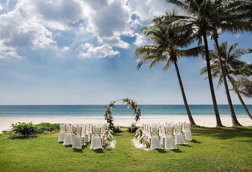 Отель The Surin Phuket