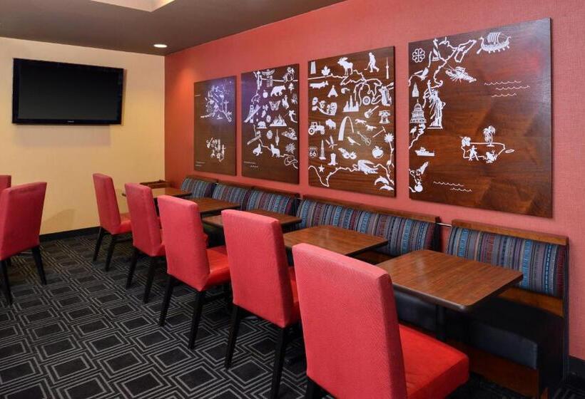 هتل Towneplace Suites Sacramento Cal Expo