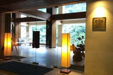 هتل Volando Urai Spring Spa And Resort