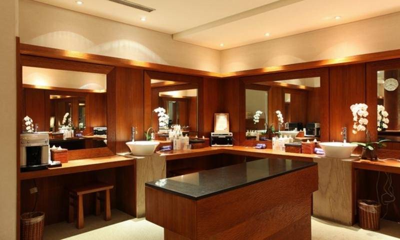 هتل Volando Urai Spring Spa And Resort