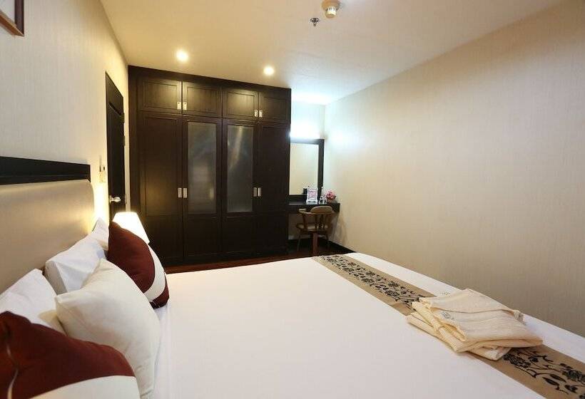 J Town Serviced Apartments&