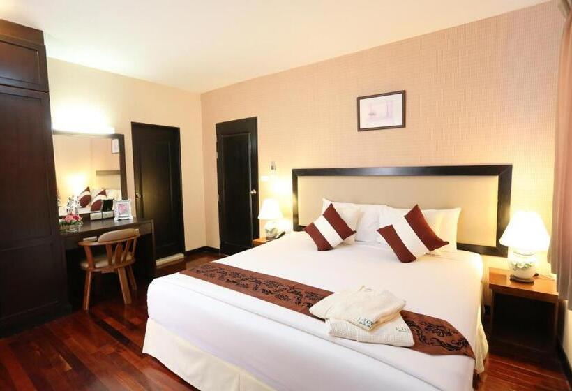 J   Town Serviced Apartments