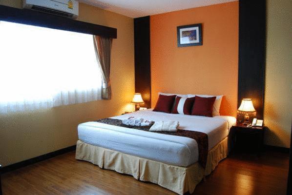 J Town Serviced Apartments&