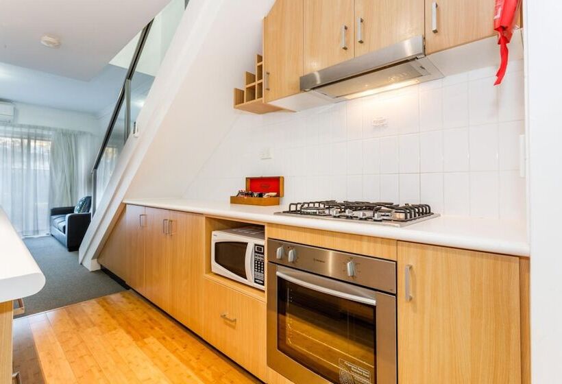 Perth Ascot Central Apartment Hotel Official