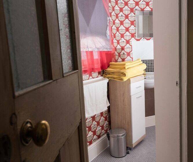Spire House B&b