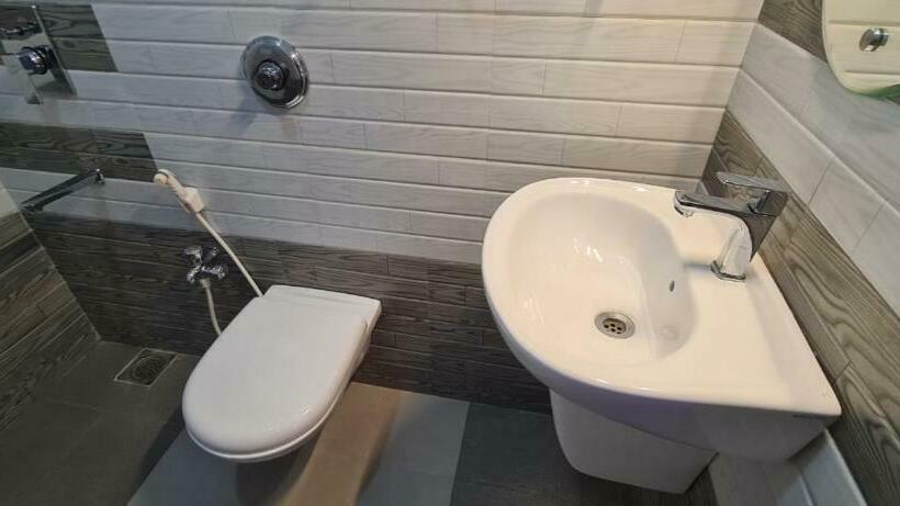 Majatalo Richard Inn Residency