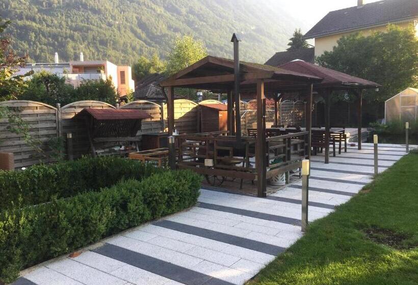 Bed and Breakfast Walters Hostel Interlaken