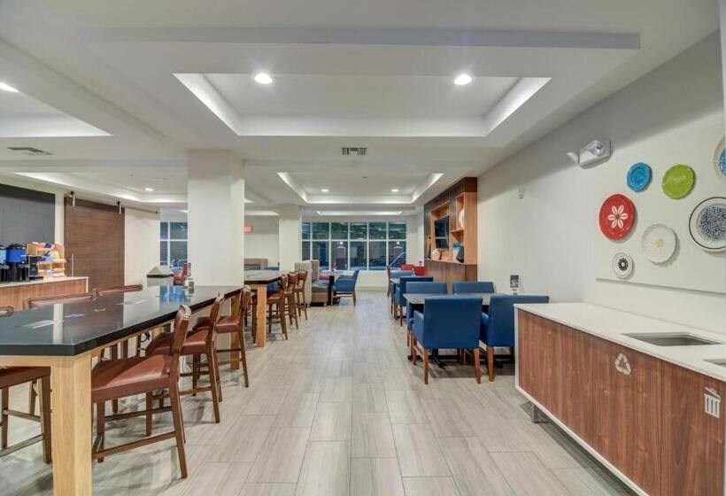 Holiday Inn Express Hotel & Suites Foley, An Ihg