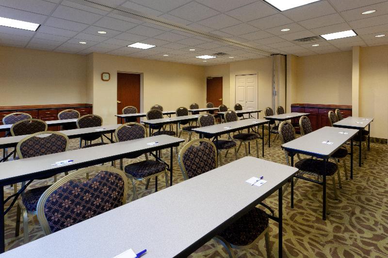 Holiday Inn Express Hotel & Suites North East, An Ihg