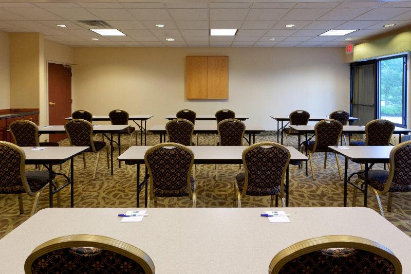 Holiday Inn Express Hotel & Suites North East, An Ihg