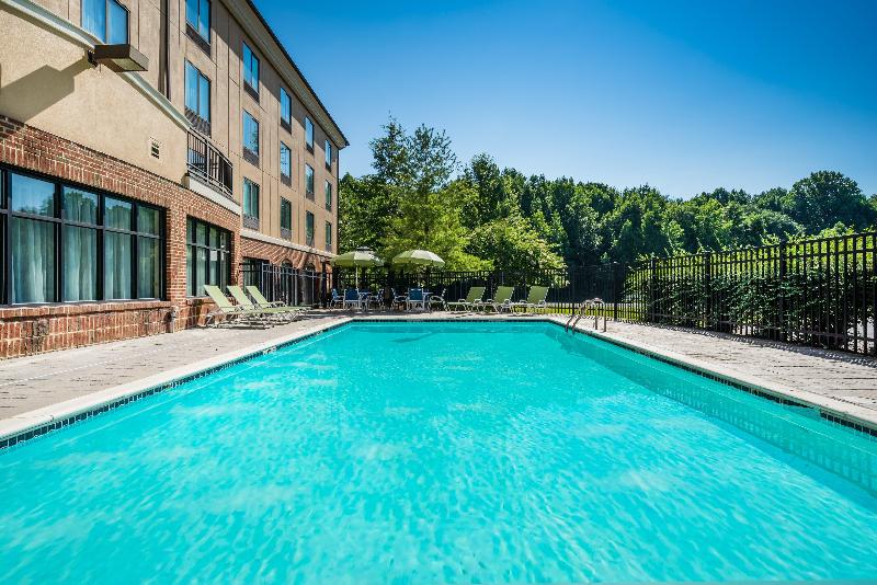 Holiday Inn Express Hotel & Suites North East, An Ihg