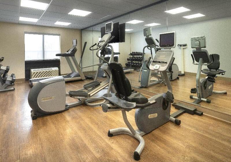 Holiday Inn Express Hotel & Suites Olive Branch, An Ihg