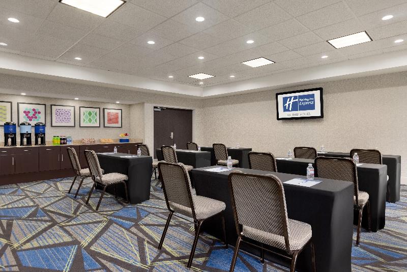 Holiday Inn Express Hotel & Suites Opelika Auburn, An Ihg